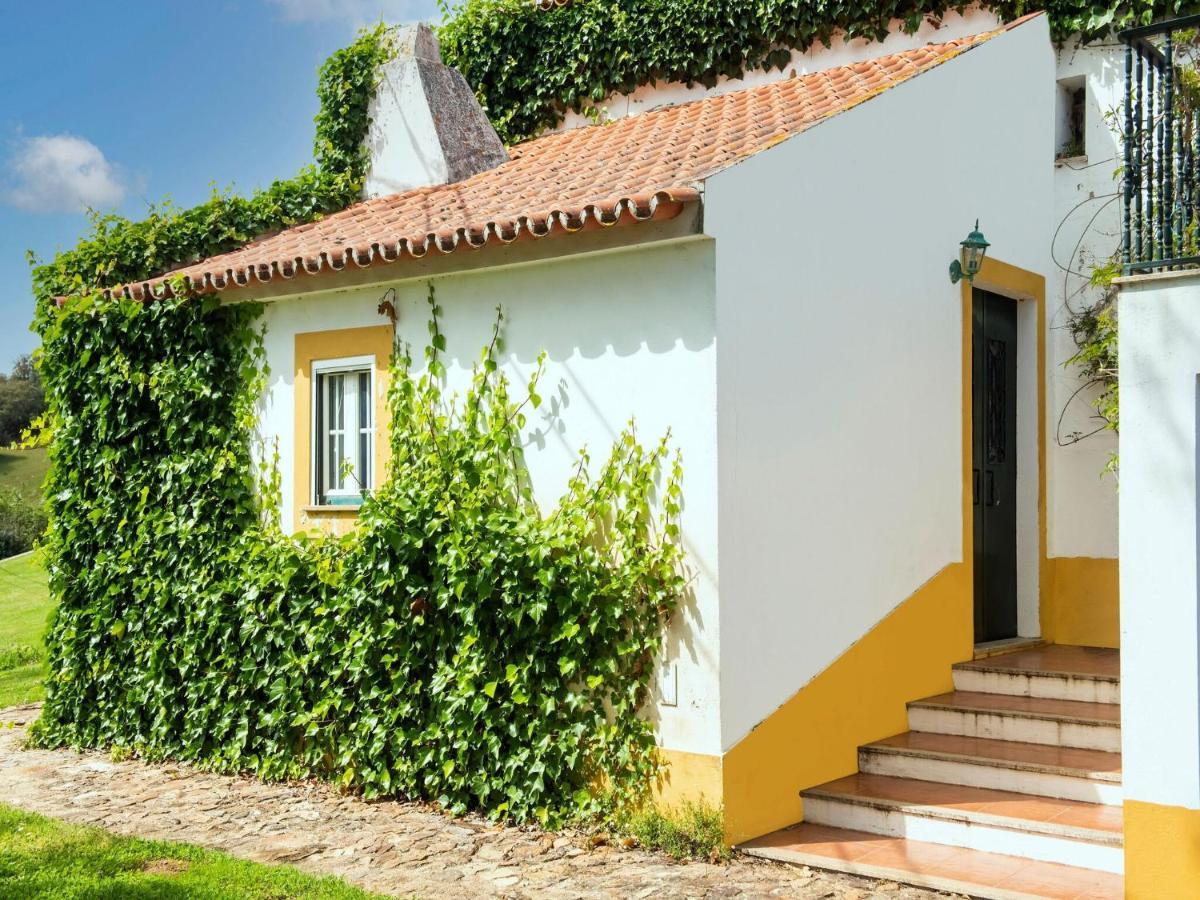 House With Authentic Tiling And Antique Furniture Montemor-o-Novo Exterior foto