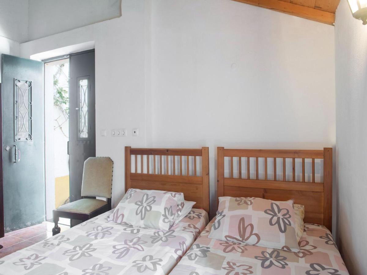 House With Authentic Tiling And Antique Furniture Montemor-o-Novo Exterior foto